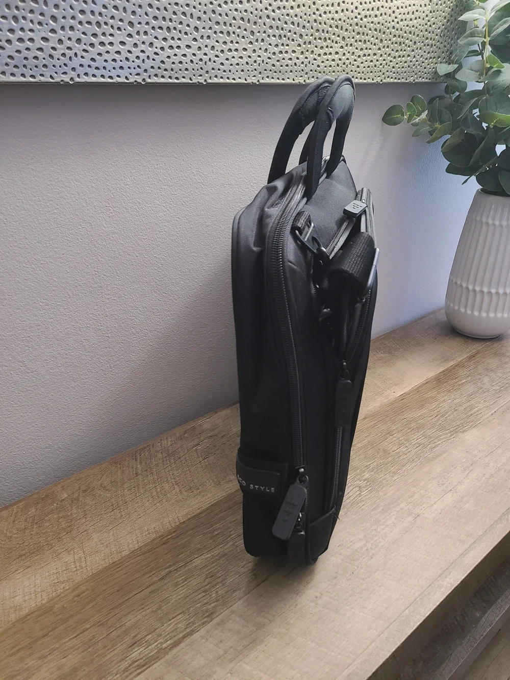 🌟NWOT🌟 ECO STYLE Tech Pro Top Load Checkpoint Friendly Case, Black Laptop Bag